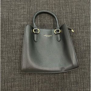 Minimalistic Black Square Purse